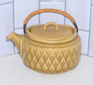 Jens Quistgaard Kronjyden (Relief 1959) Teapot with Leaf Pattern Denmark